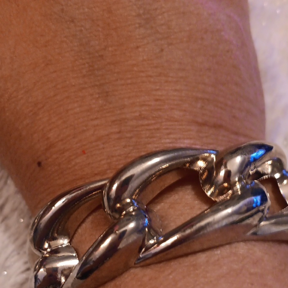 Preloved Chic Silver , Black and Red Colors Bracelet Collection - Picture 7 of 12